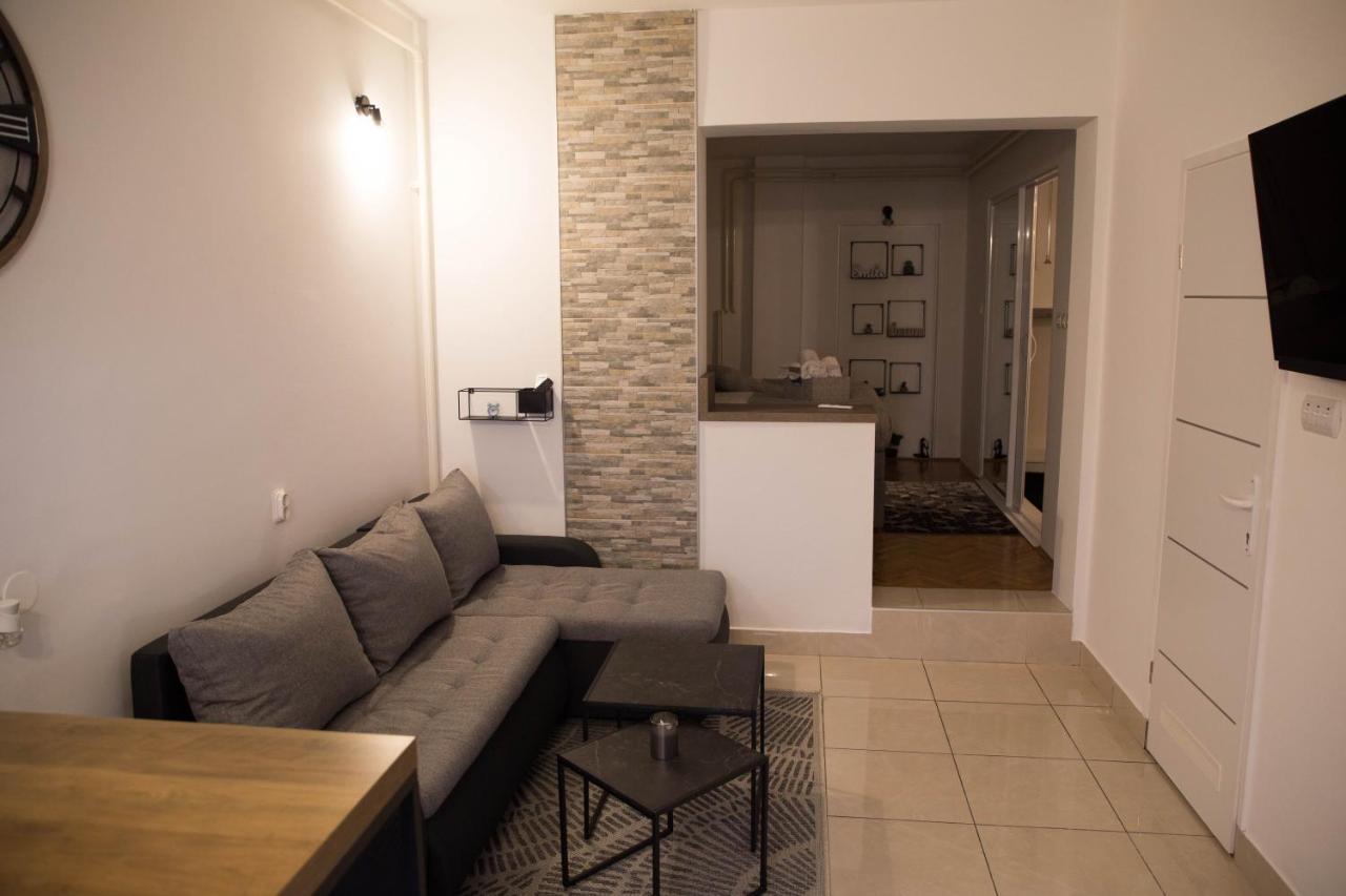 Studio Apartman Suburban Visnjevac Exteriör bild