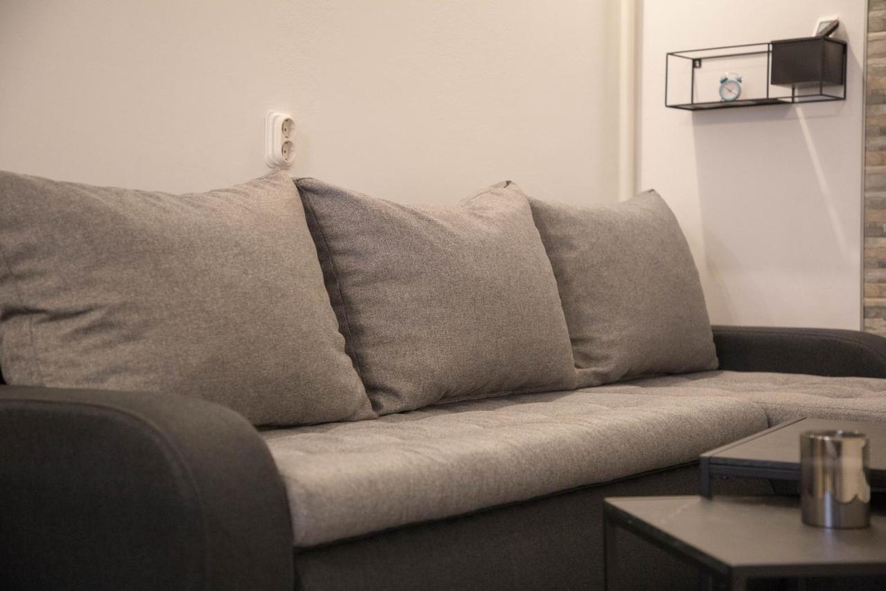 Studio Apartman Suburban Visnjevac Exteriör bild